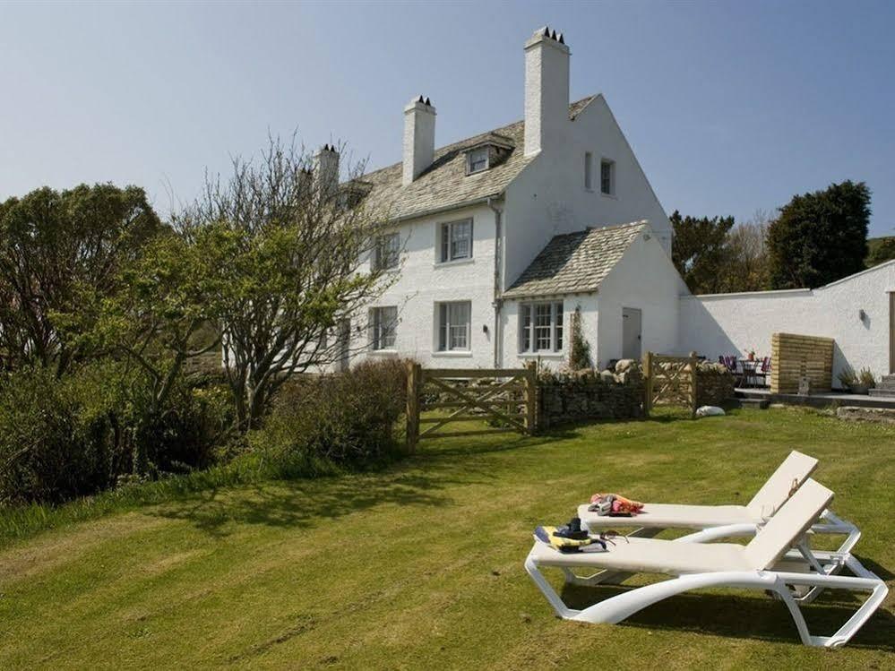 Villa Tan Y Cytiau Holyhead Exterior foto